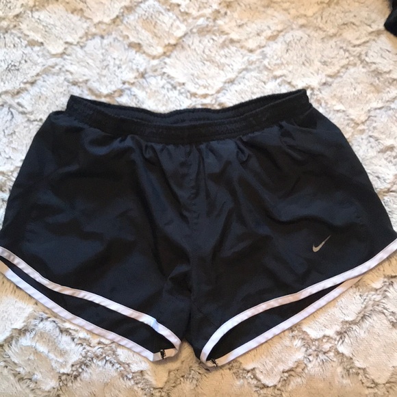 Black Nike Shorts - Picture 1 of 4